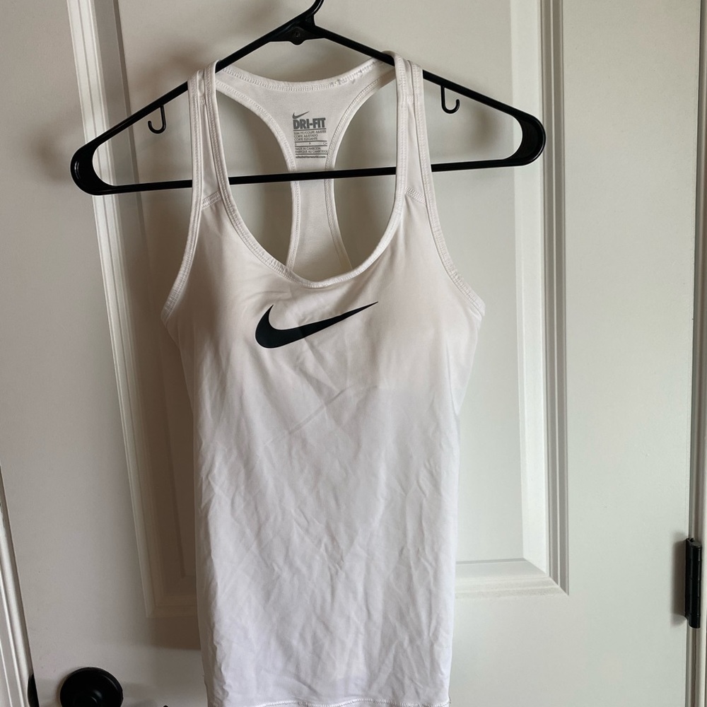 Women’s Nike workout tank